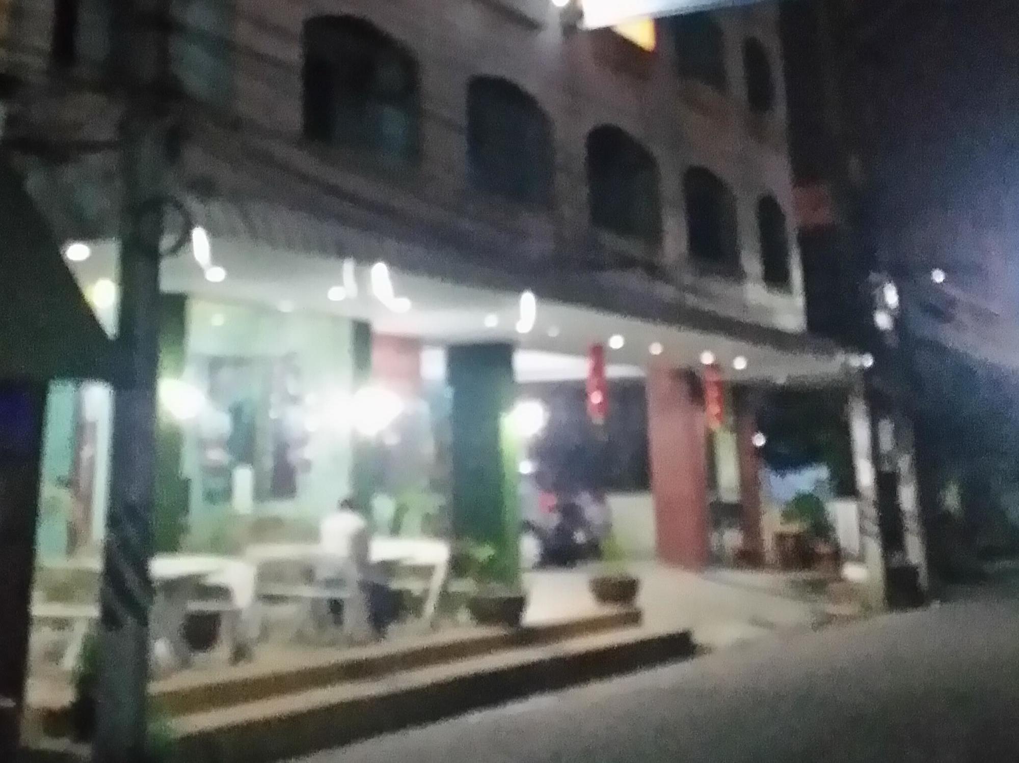 The 1 Place Hat Yai Bagian luar foto